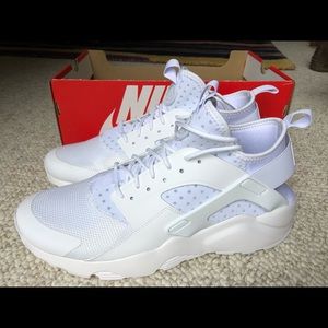 NIKE AIR HUARACHE RUN ULTRA